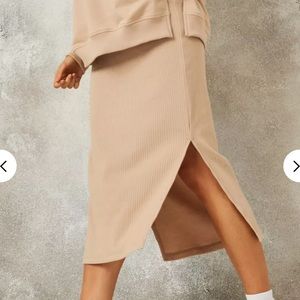 Misguided maternity skirt